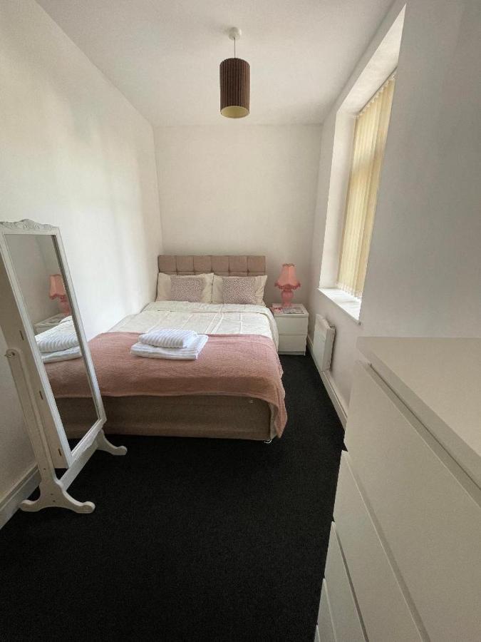 2 Bedroom Apartment In Kidderminster Exteriör bild
