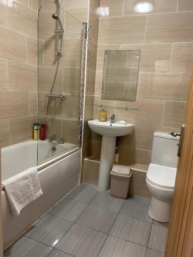 2 Bedroom Apartment In Kidderminster Exteriör bild