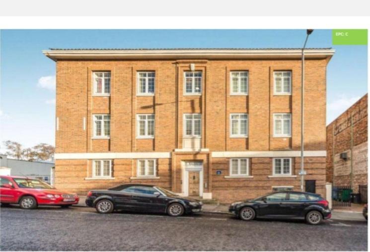 2 Bedroom Apartment In Kidderminster Exteriör bild